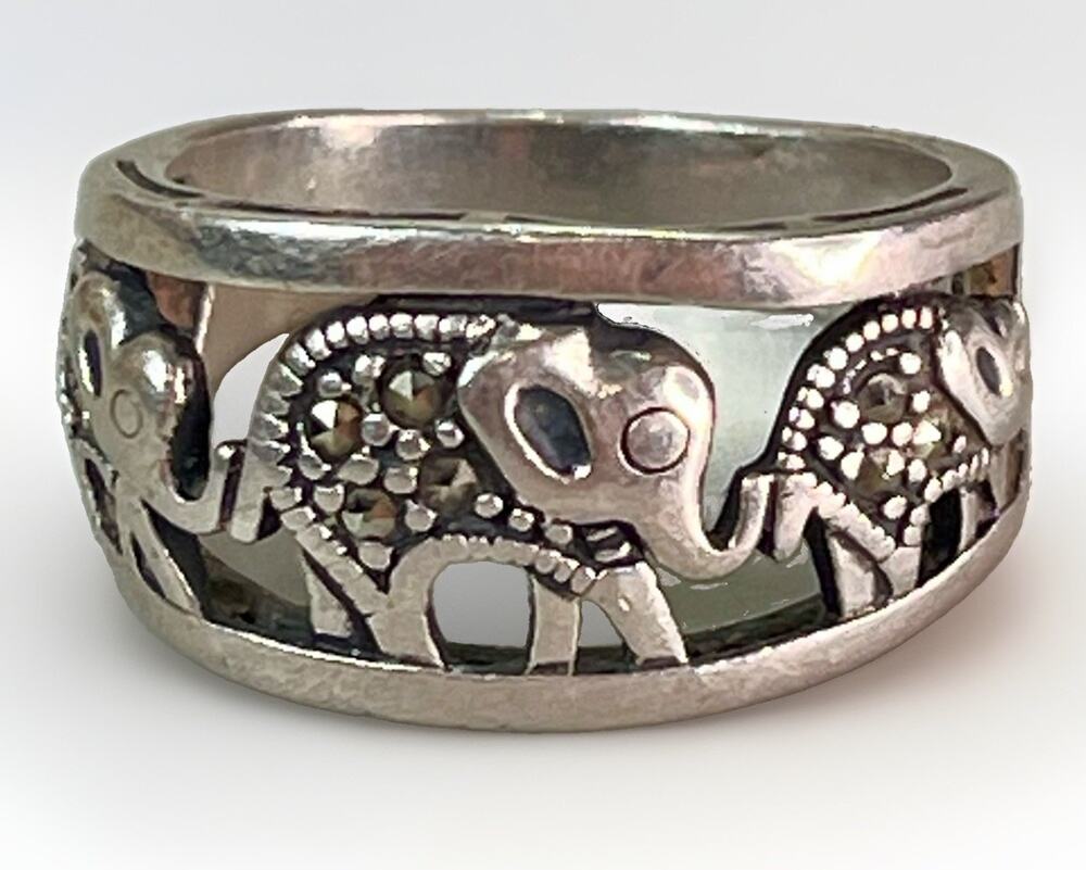 NV Sterling Silver 925 Marcasite Elephants Ring Size 7-8
